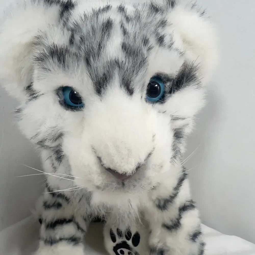 WowWee Alive Interactive White Tiger Cub Plush Toy 2007 Realistic Makes Sounds